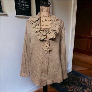 🚨 EUC Tivoli Floral Rosette Embellished Cardigan Sweater